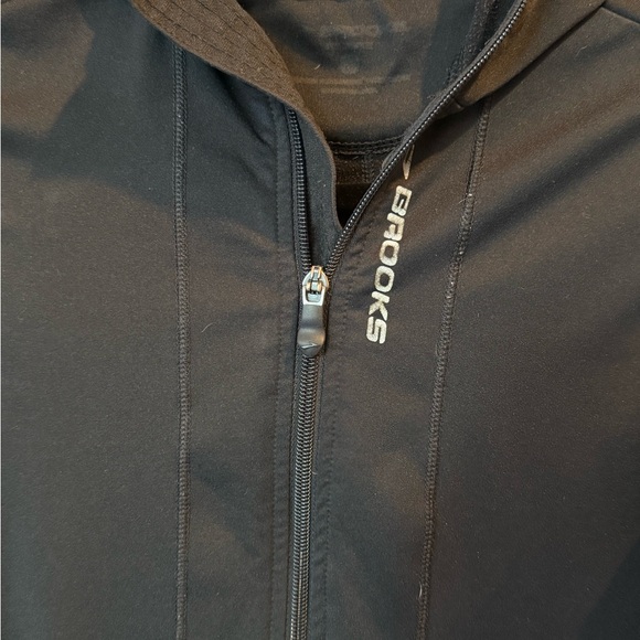 Women's Brooks Reflective Full Zip Black Running Jacket, Small, Fair Condition - Picture 3 of 13